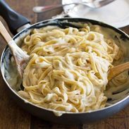 Healthy Fettuccine Cauliflower Alfredo